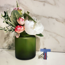 Load image into Gallery viewer, Letter Keychain Initial